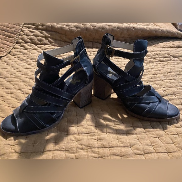 Freebird heeled sandals - Picture 2 of 2
